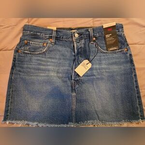 Levi's Women Ribcage Denim Skirt Size 32